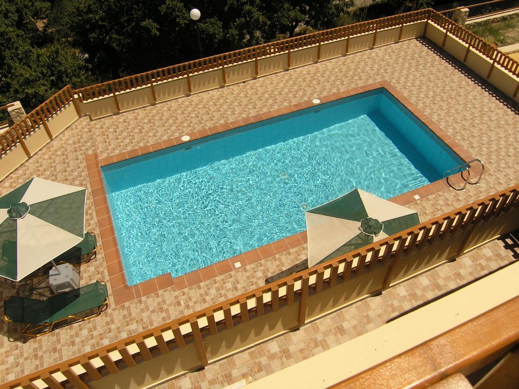 Stratos Villas Kaloniktis Екстериор снимка