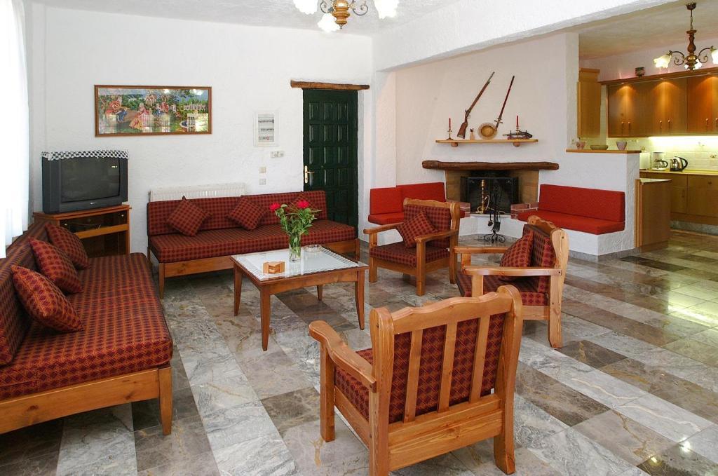 Stratos Villas Kaloniktis Стая снимка